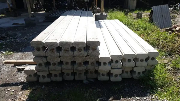 Kolom Panel Precast