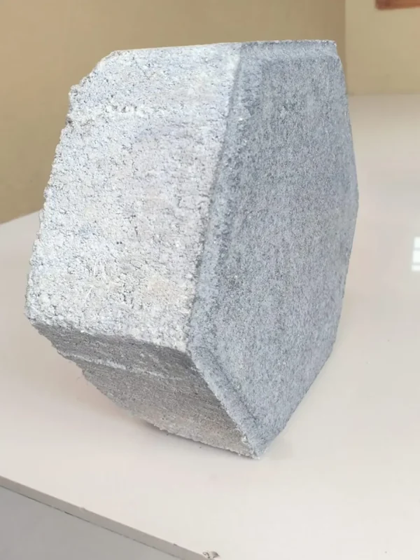 Tampak samping Paving block segi enam